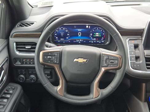 Used 2023 Chevrolet Tahoe High Country AWD/4WD image 18