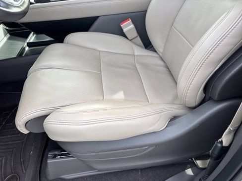 Used 2022 Lincoln Navigator Reserve image 22