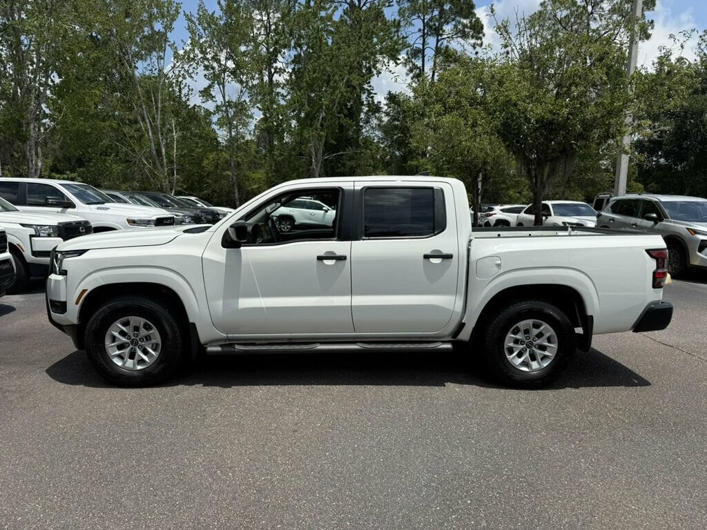 Used 2025 Nissan Frontier S RWD image 2