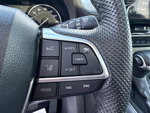 Certified 2023 Toyota Sienna Limited image 26