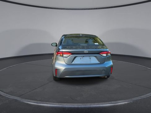 Used 2020 Toyota Corolla LE FWD image 7