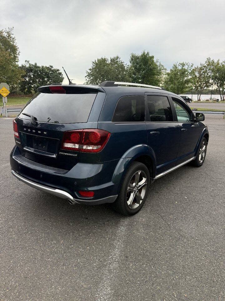 Used 2015 Dodge Journey Crossroad w/ Flexible Seating Group FWD image 5
