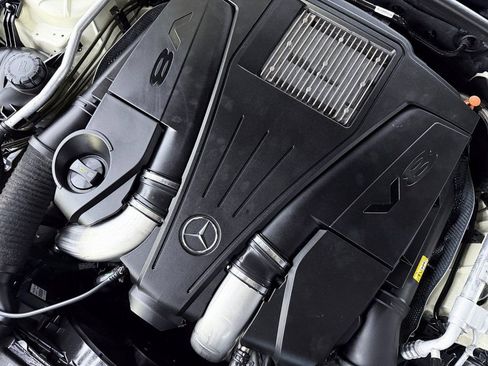 Used 2013 Mercedes-Benz SL 550 w/ Premium Pkg image 23