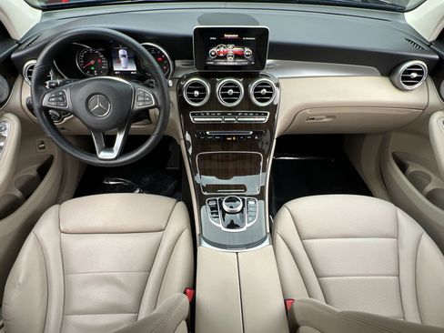 Used 2019 Mercedes-Benz GLC 300 4MATIC image 21