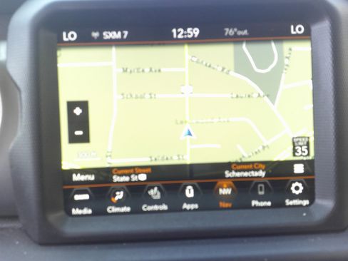 Used 2021 Jeep Wrangler Unlimited Sport image 27