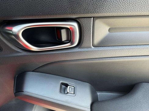 Used 2025 Honda Civic Sport image 49