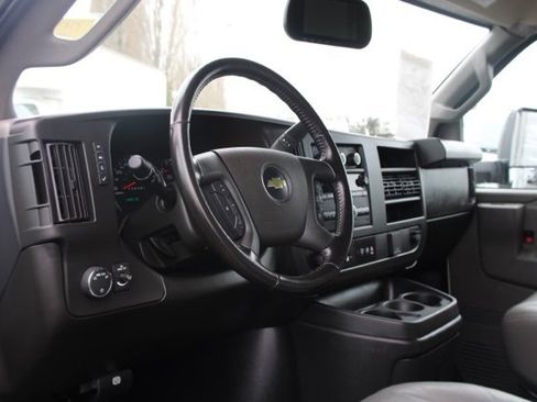 Used 2023 Chevrolet Express 3500 w/ Power Convenience Package image 22