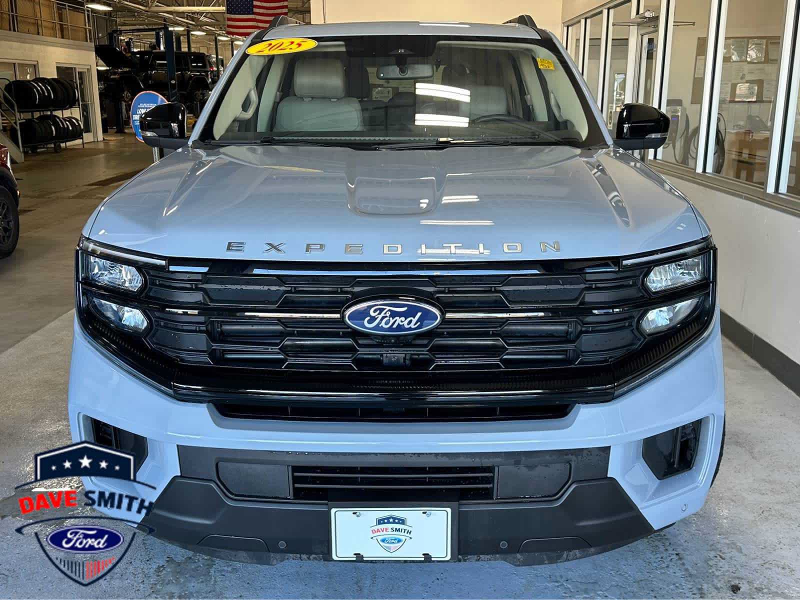 Certified 2025 Ford Expedition Active AWD/4WD image 53