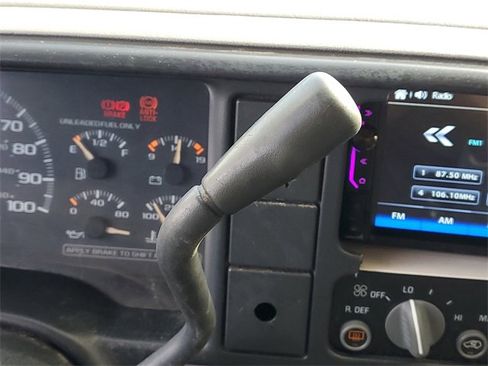 Used 1997 Chevrolet Suburban 4WD w/ Preferred Equipment Group 2 image 16