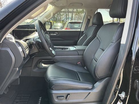 New 2026 Nissan Armada SV image 12