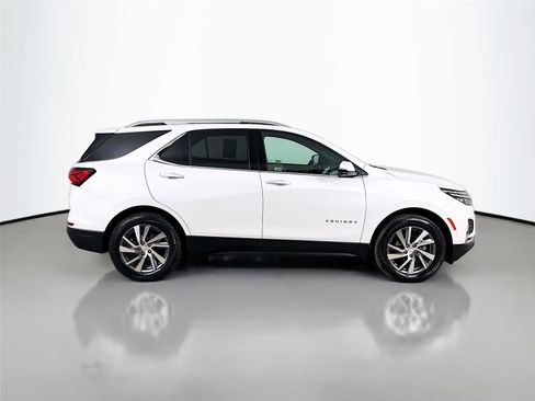 Used 2024 Chevrolet Equinox Premier image 10