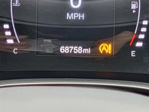 Certified 2018 Jeep Compass Latitude image 36