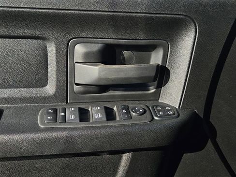 Used 2024 RAM 2500 Tradesman w/ Chrome Appearance Group image 26