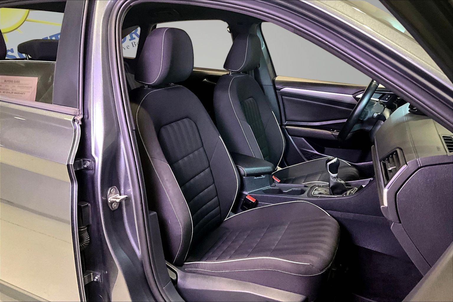 Used 2023 Volkswagen Jetta Sport FWD image 28