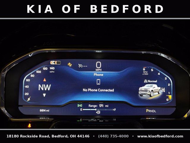 Used 2025 Chevrolet Silverado 1500 LT AWD/4WD image 18