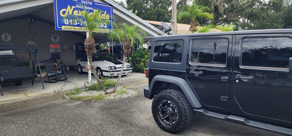 Used 2015 Jeep Wrangler Unlimited Sport w/ Quick Order Package 24S AWD/4WD image 9
