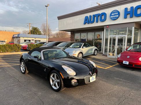 Used 2009 Pontiac Solstice Convertible w/ Preferred Package RWD image 4