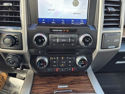 Certified 2018 Ford F150 Lariat image 24