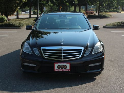 Used 2010 Mercedes-Benz E 63 AMG Sedan image 2