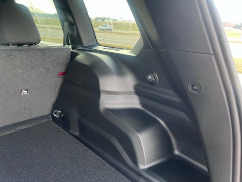 New 2026 Jeep Cherokee Laredo AWD/4WD image 17
