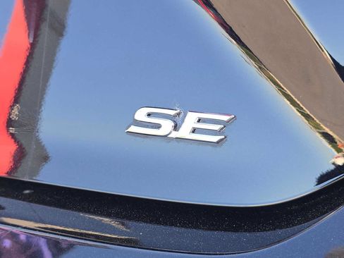 Used 2026 Toyota Camry SE FWD image 13