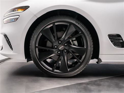 Used 2023 Genesis G70 2.0T w/ Sport Prestige Package RWD image 13