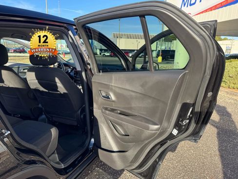 Used 2020 Chevrolet Trax LS w/ Tint and Cruise Package image 15
