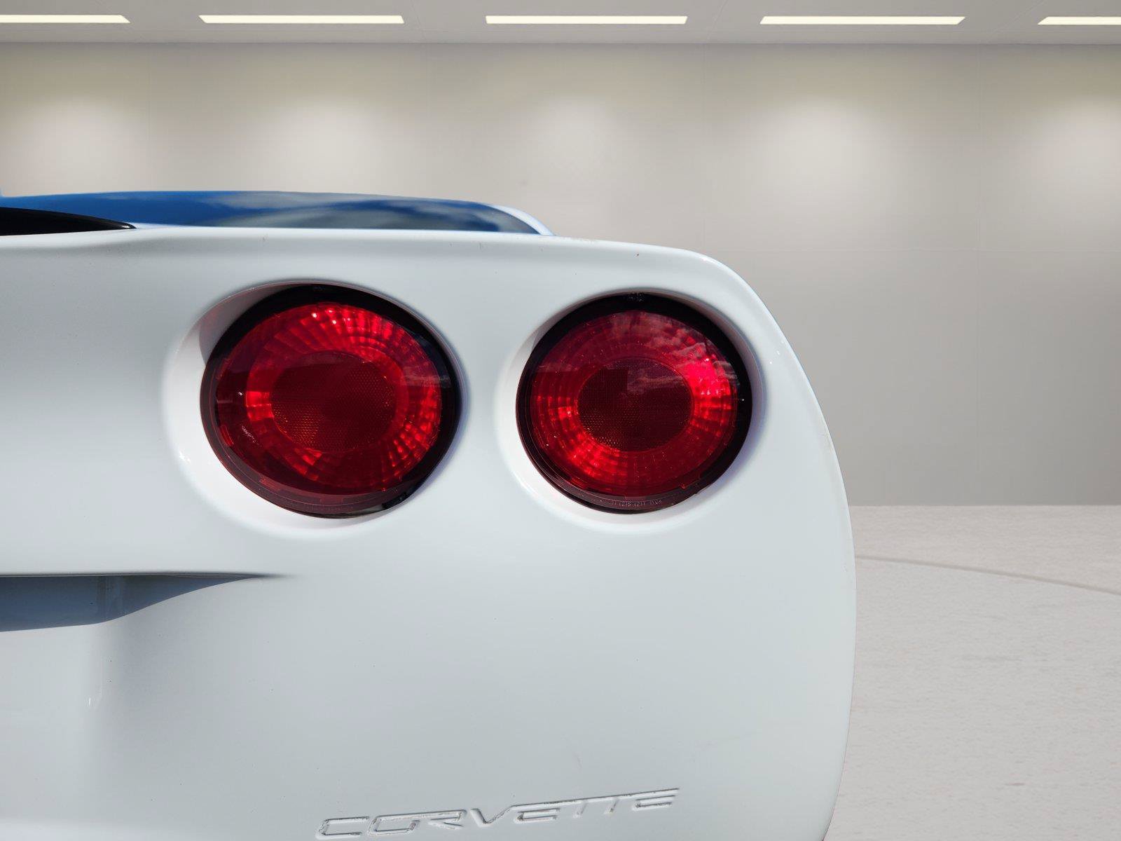 Used 2012 Chevrolet Corvette Coupe w/ 2LT Preferred Equipment Group RWD image 46