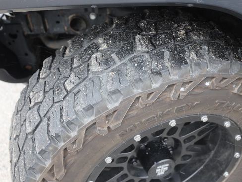 Used 2018 Jeep Wrangler Unlimited Sport S image 25