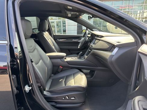 Used 2025 Cadillac XT5 Premium Luxury AWD/4WD image 16