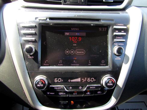 Used 2020 Nissan Murano SV image 13