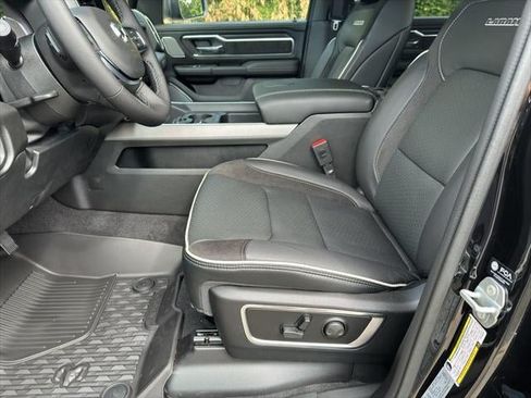 New 2026 RAM 1500 Laramie AWD/4WD image 34