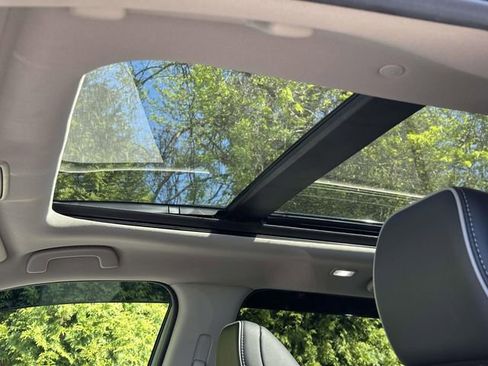 Certified 2025 Honda Pilot Elite image 19