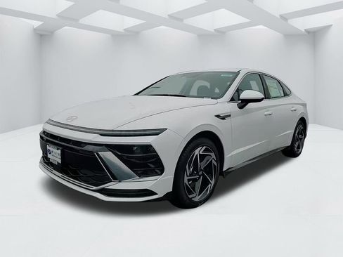 New 2026 Hyundai Sonata SEL image 1