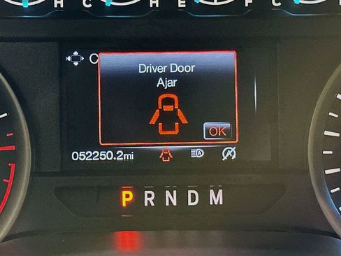 Certified 2019 Ford F150 XLT w/ Equipment Group 302A Luxury image 24