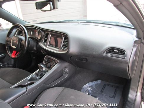 Used 2020 Dodge Challenger R/T image 16