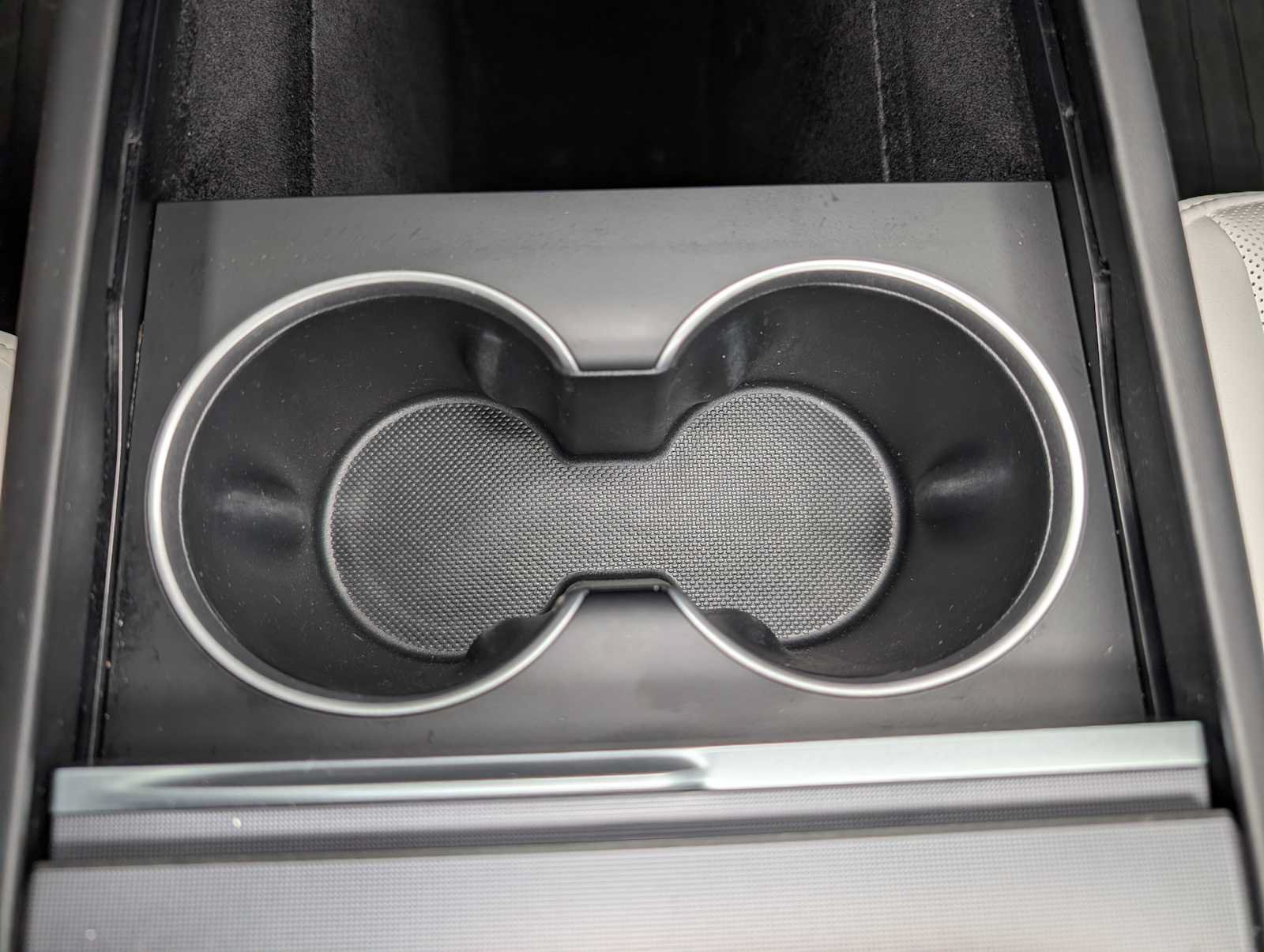 Used 2026 Tesla Model Y AWD image 28