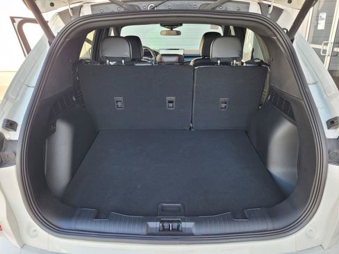 Used 2024 Ford Escape ST-Line w/ Tech Pack #1 FWD image 19