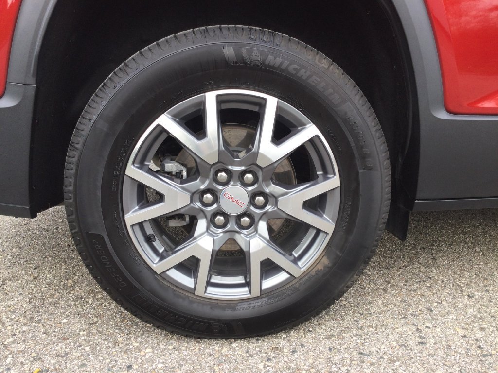 Used 2023 GMC Acadia SLT w/ Preferred Package AWD/4WD image 9