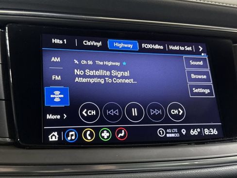 Used 2023 Buick Enclave Essence FWD image 14