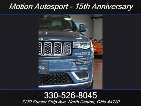 Used 2020 Jeep Grand Cherokee Summit AWD/4WD image 6
