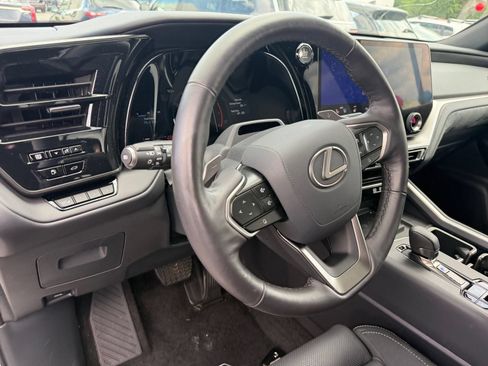 Used 2024 Lexus TX 350 AWD w/ Technology Package image 18