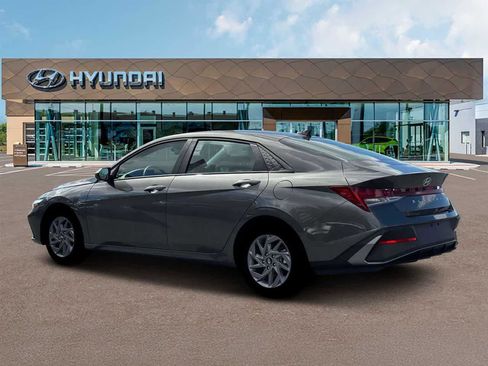 New 2026 Hyundai Elantra Blue image 5