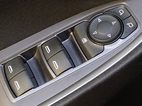 Used 2024 Chevrolet Malibu RS FWD image 27
