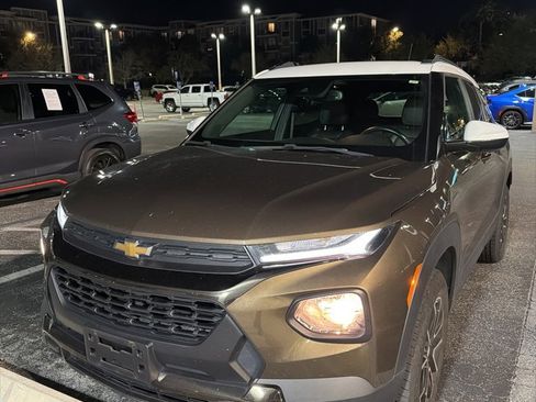 Used 2021 Chevrolet TrailBlazer ACTIV w/ Sun and Liftgate Package image 4