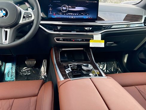 New 2026 BMW X5 M60i AWD/4WD image 19
