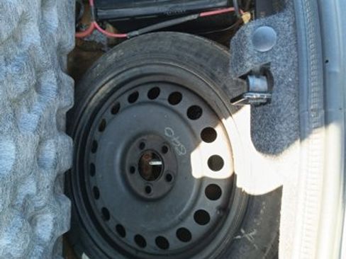 Used 2011 Dodge Challenger R/T image 19