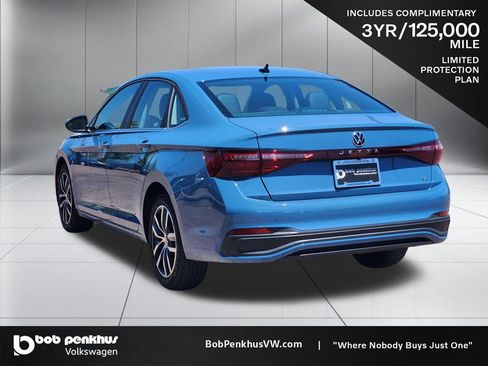 Used 2026 Volkswagen Jetta SE FWD image 27