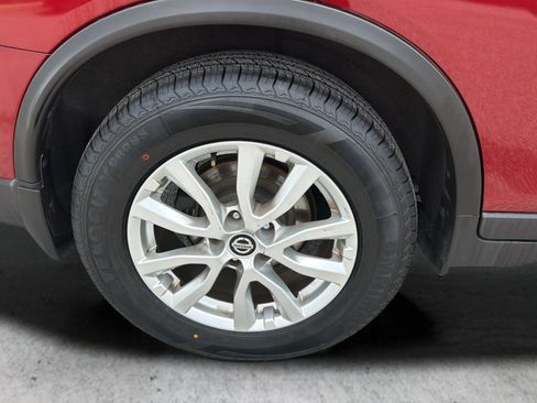 Used 2019 Nissan Rogue SV FWD image 57