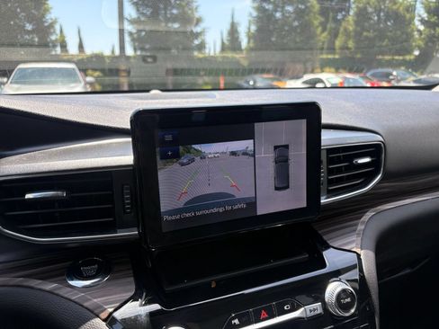 Used 2023 Ford Explorer Limited RWD image 27